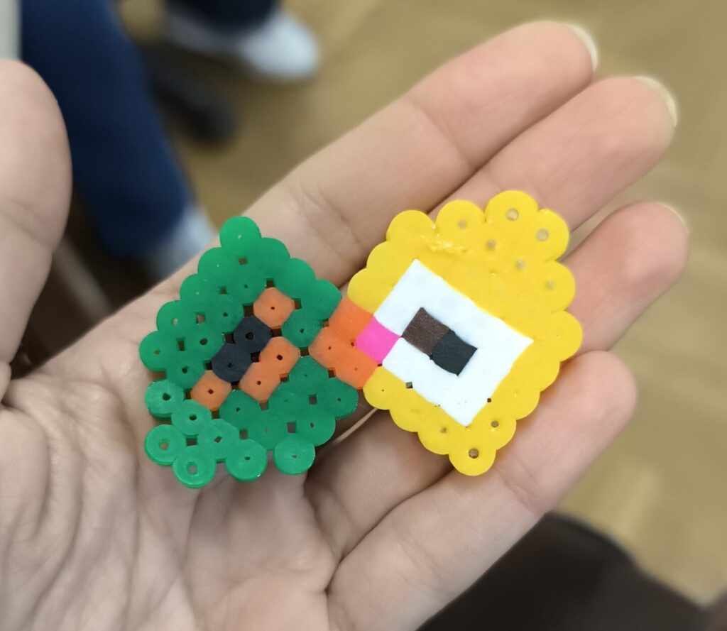 Hand holding puzzle toy in mentoring programme
