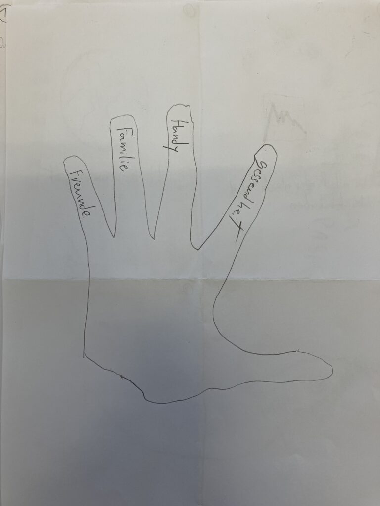 IMG_11_hand