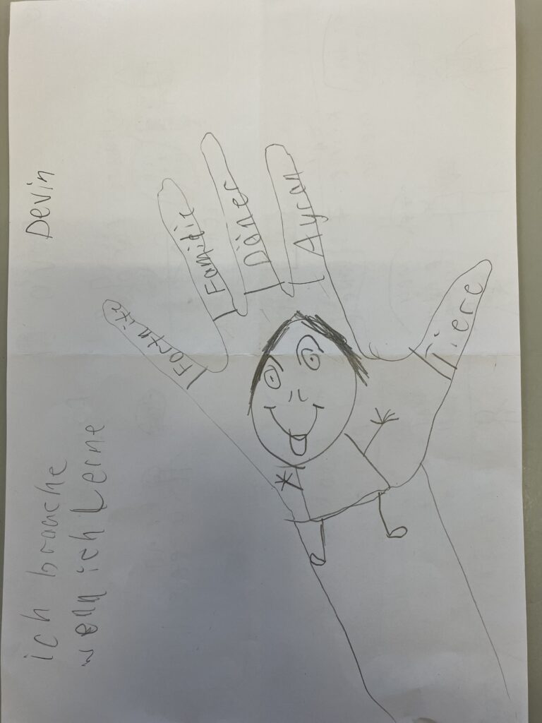 IMG_13_hand