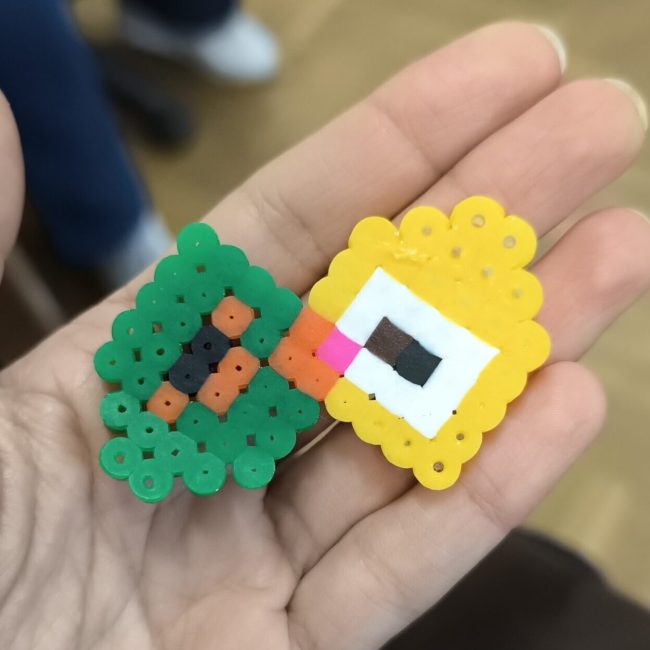 Hand holding puzzle toy in mentoring programme